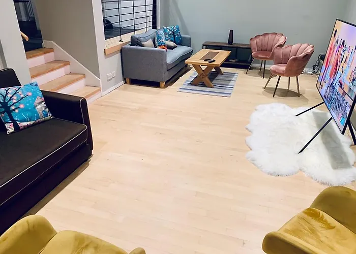 Glasgow City Centre G1 Penthouse With Riverviews - Duplex